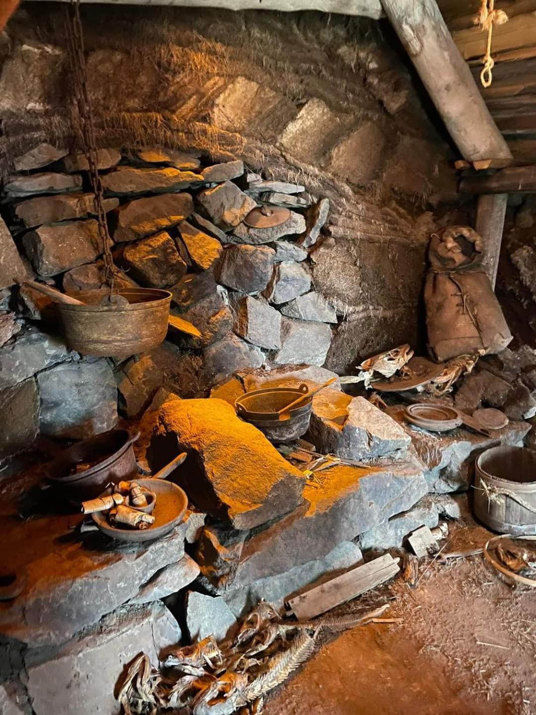 Hotel Laugarholl With Natural Hot Spring Holmavik Exterior photo