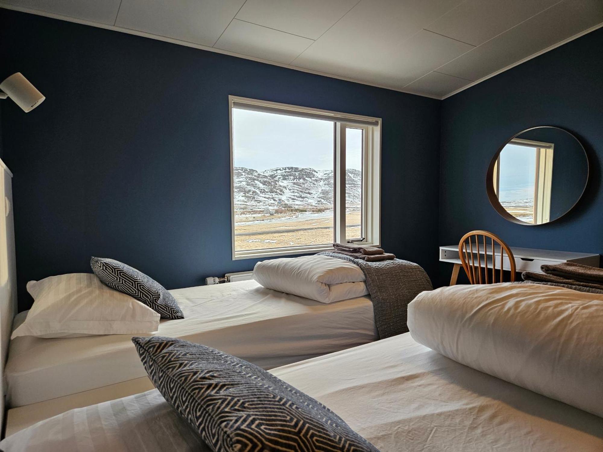 Hotel Laugarholl With Natural Hot Spring Holmavik Exterior photo